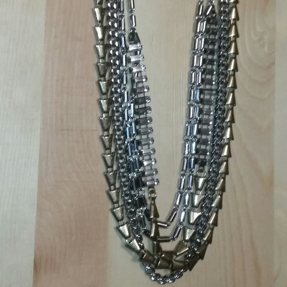 Stella & Dot 'Sutton' Silver Statement Necklace - image 8